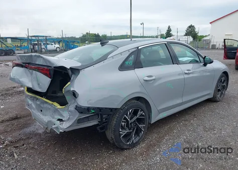 2025 Kia K5 Gt-Line z USA, uszkodzony, nr VIN KNAG64J78S5325689